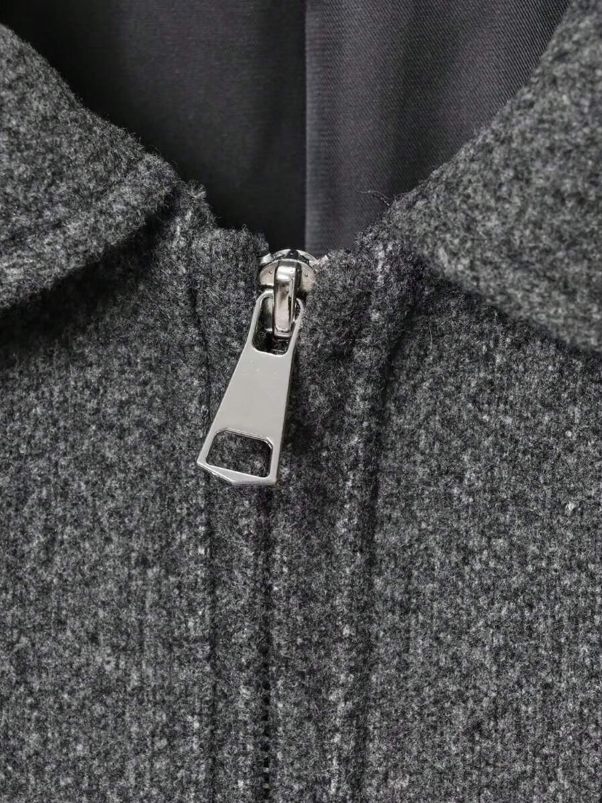 Φθινοπωρινό Μινιμαλιστικό Μπουφάν με Φερμουάρ και Πέτο σε Μαλλί, σε Φθινοπωρινό Στυλ