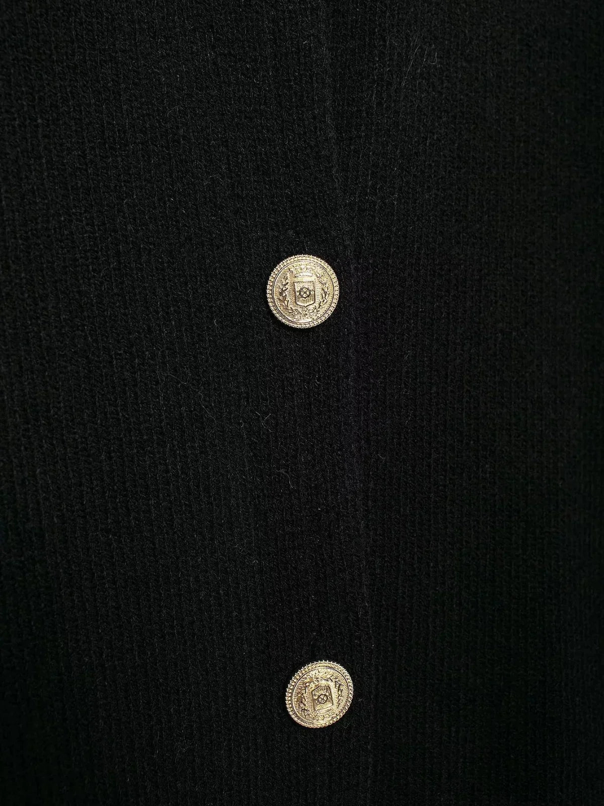 Gold Decorated Row Button Short Knitted Cardigan - LA FEMME WANDERER