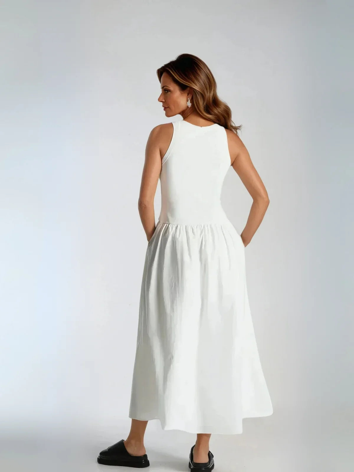 Φόρεμα με στρογγυλή λαιμόκοψη και casual ραφές - LA FEMME WANDERER