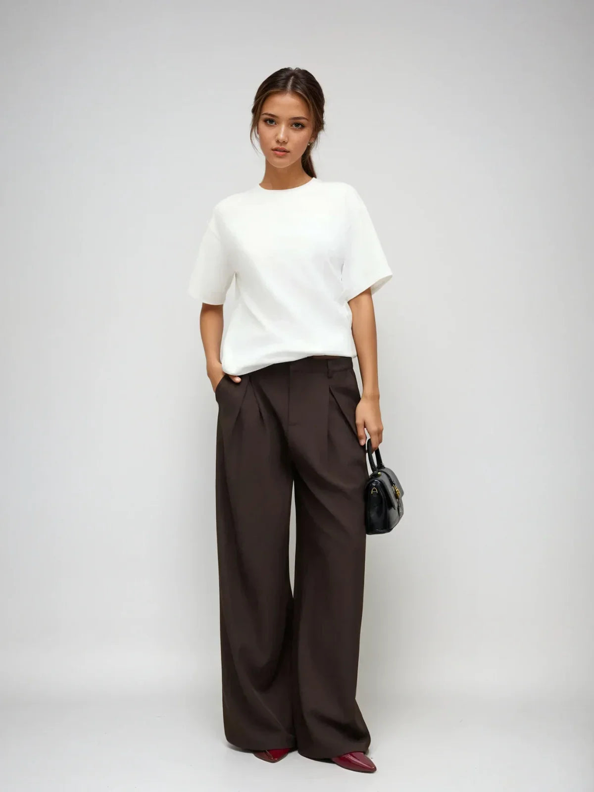 Smart Casual Cotton-blend Asymmetrical Hem Tee - LA FEMME WANDERER