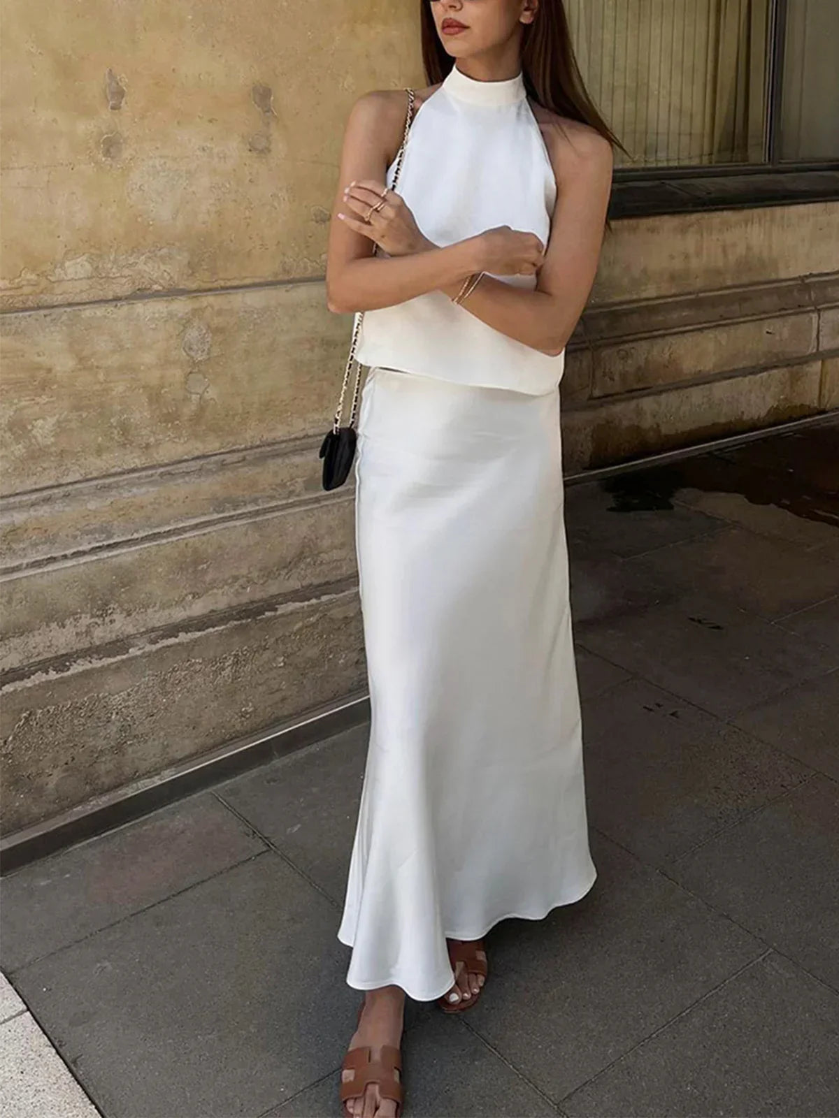 Σετ φούστας δύο τεμαχίων από σατέν με ανοιχτή πλάτη Sacred Dream - LA FEMME WANDERER