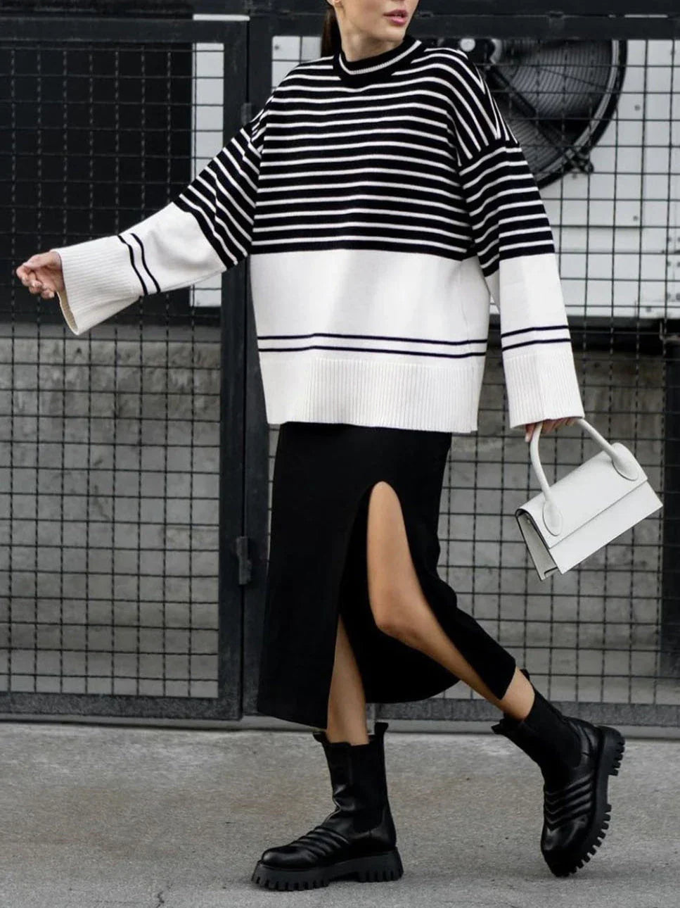 Leisure Two Tone Stripe Sweater - LA FEMME WANDERER