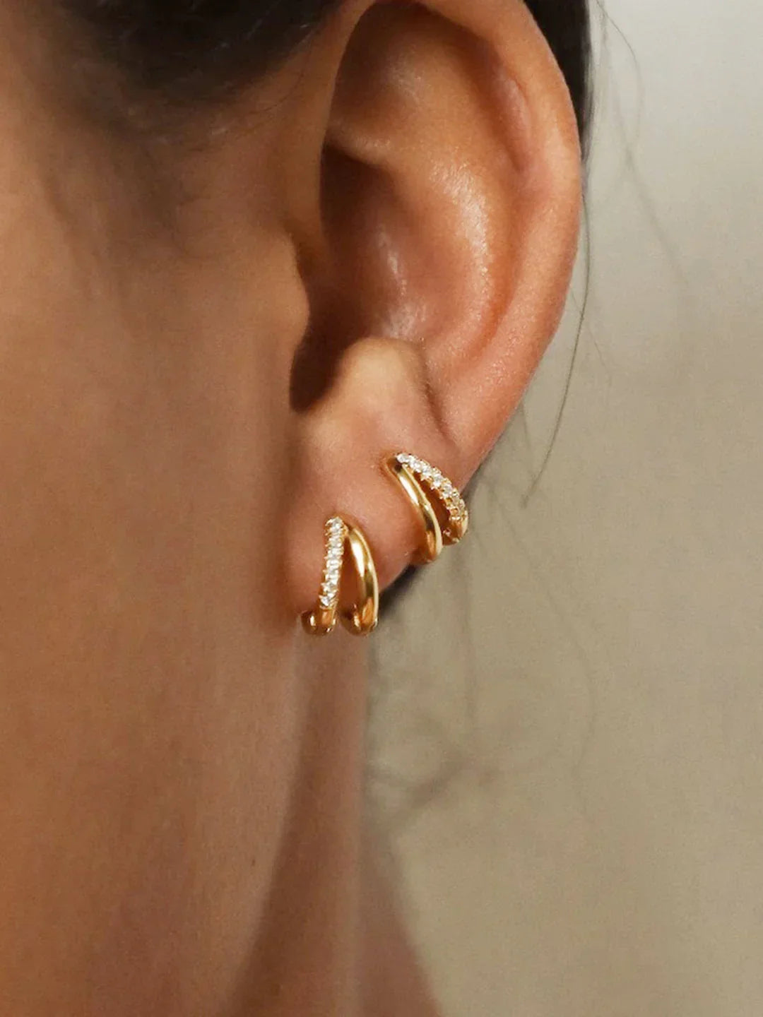 Σκουλαρίκια με διπλό κρίκο και στρας - LA FEMME WANDERER