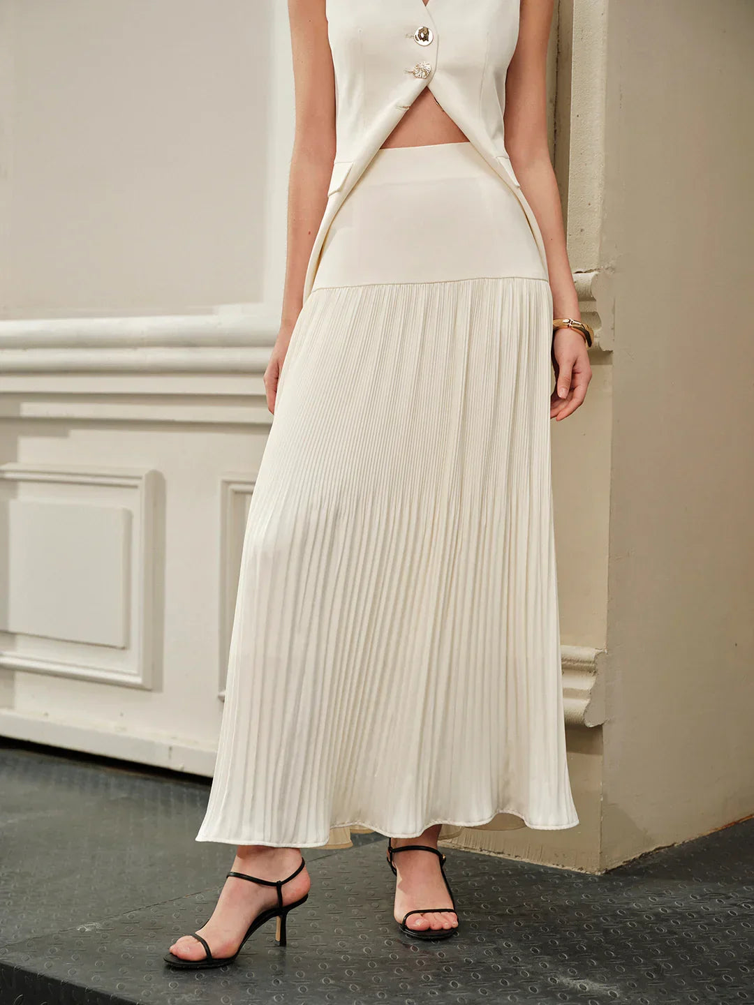 Elegant Style Mid-Waist Pleated Skirt - LA FEMME WANDERER