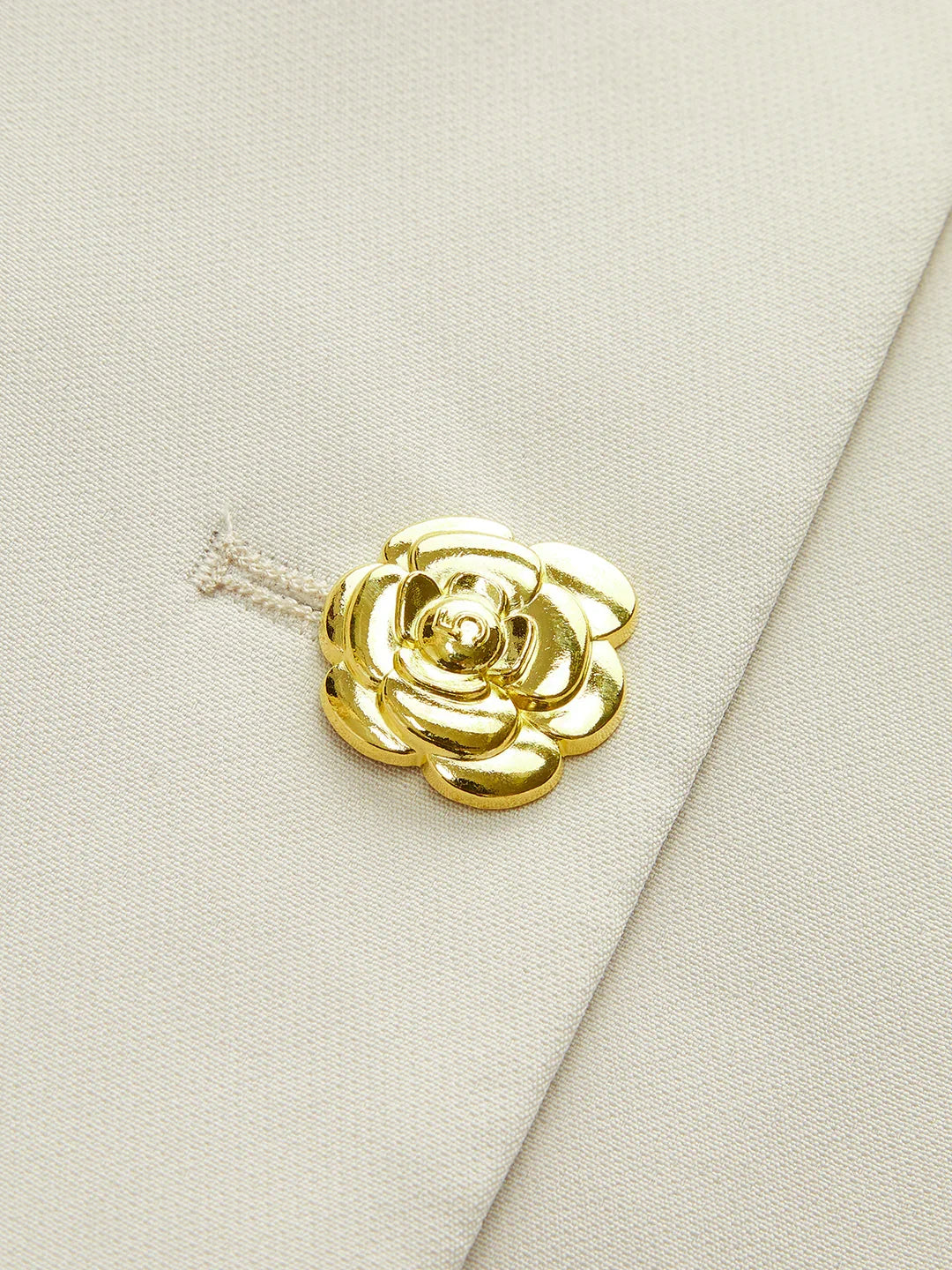 Σακάκι με στρογγυλή λαιμόκοψη και κουμπιά καμέλιας - LA FEMME WANDERER