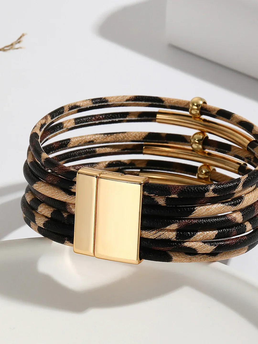 Leopard Printed Magnet Clasp Bracelet - LA FEMME WANDERER