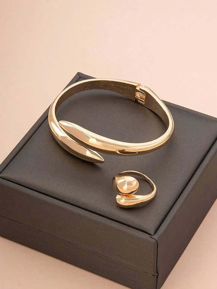 Modern Geometric Bracelet & Ring Set - LA FEMME WANDERER