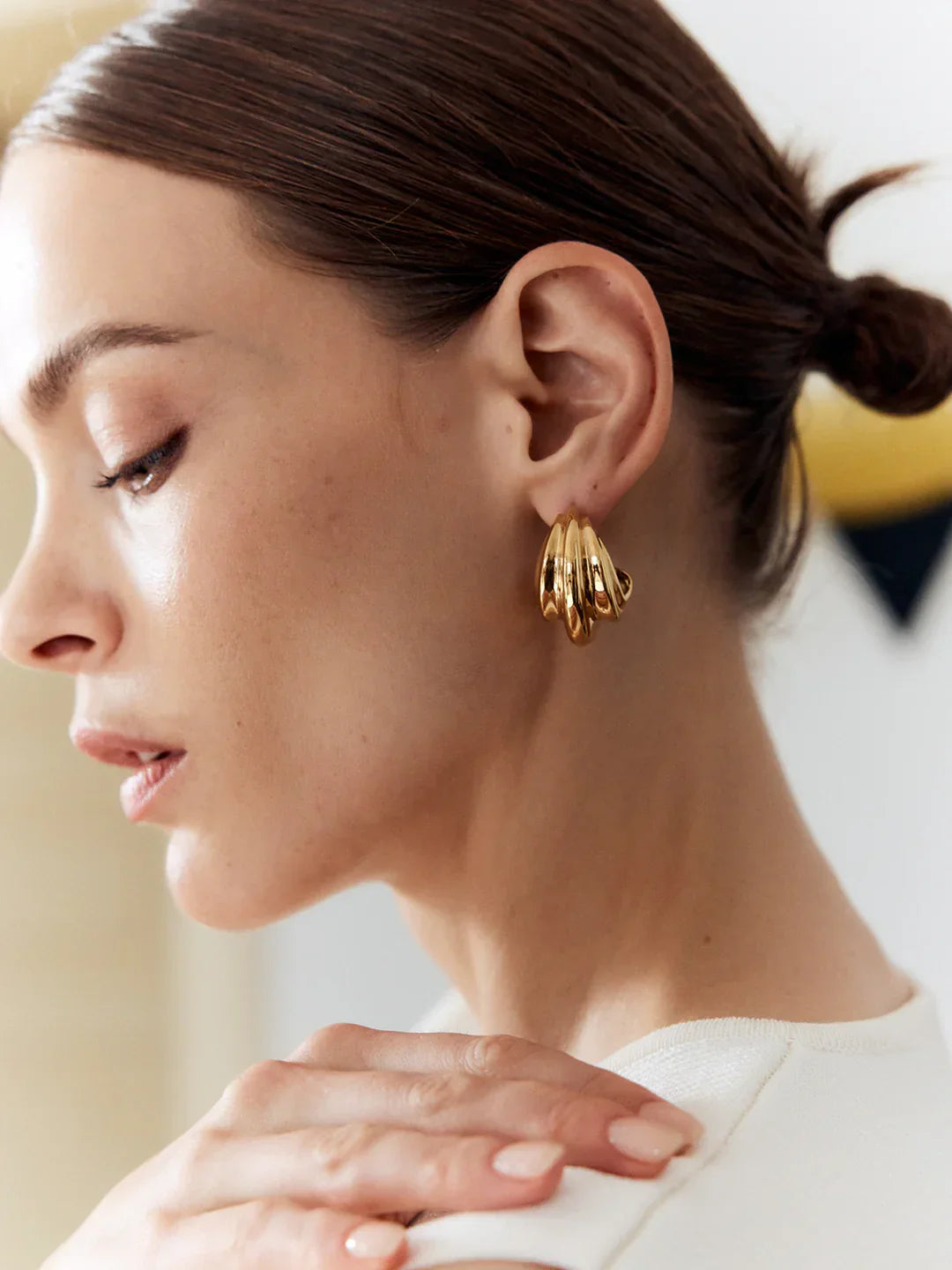 Minimalist C- Shaped Earrings - LA FEMME WANDERER