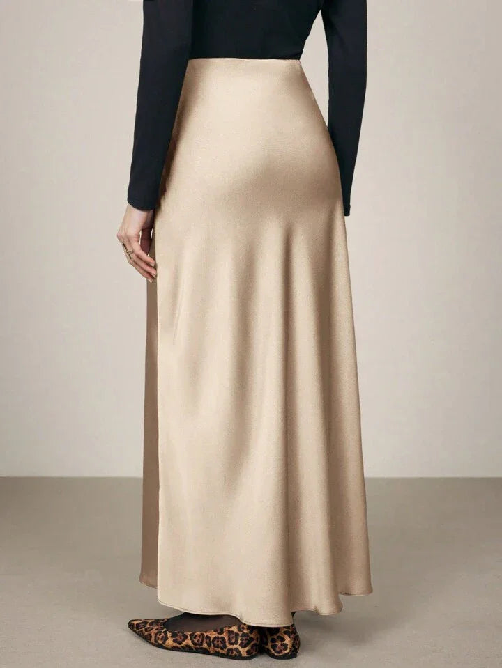 Minimalist Satin Slip Skirt - LA FEMME WANDERER