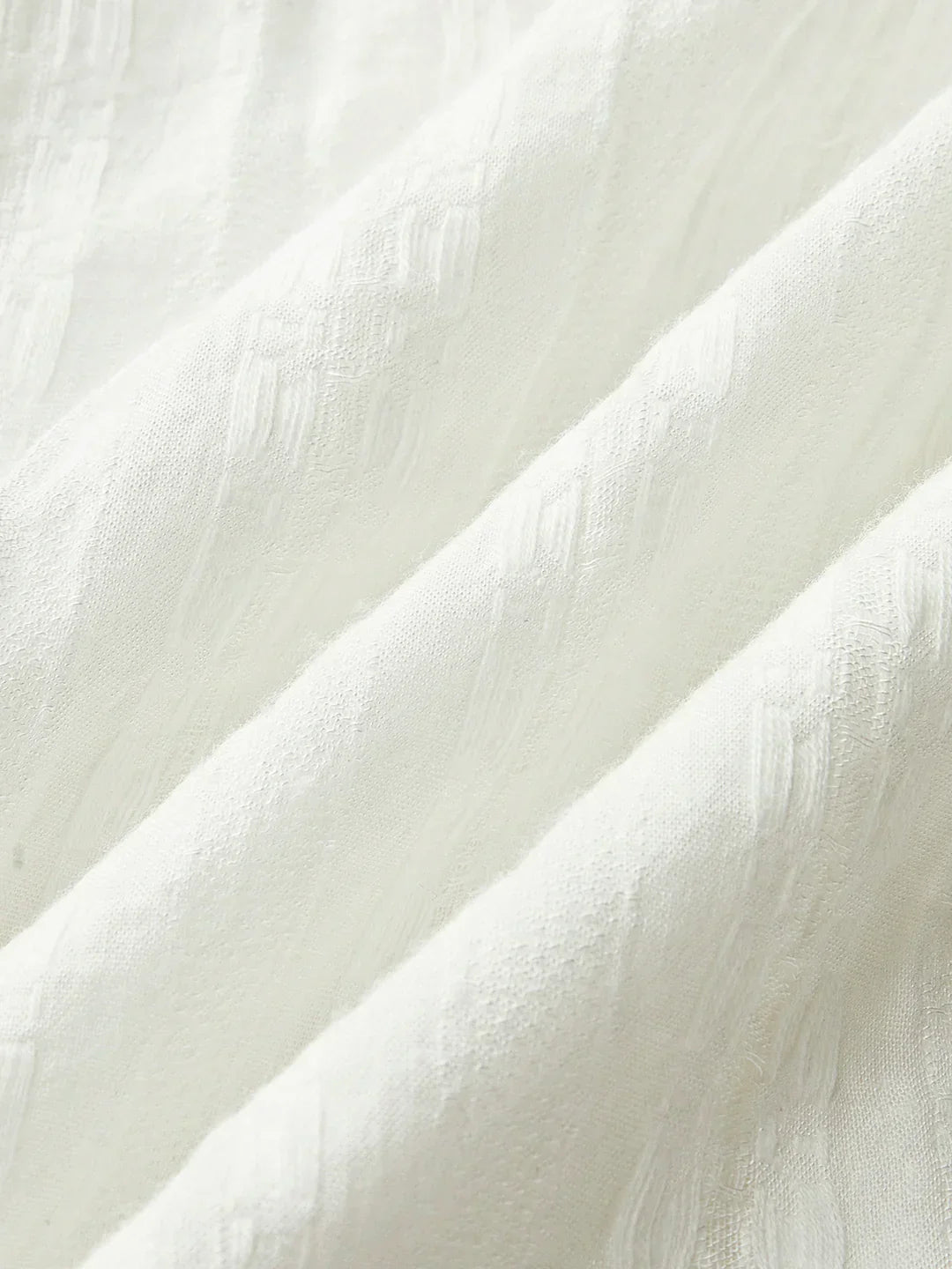 Ημιδιάφανο, μονόχρωμο, κοντό φόρεμα με τετράγωνη λαιμόκοψη - LA FEMME WANDERER