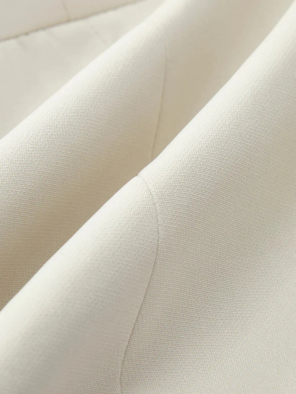 Classy & Chic Look - 4 - LA FEMME WANDERER