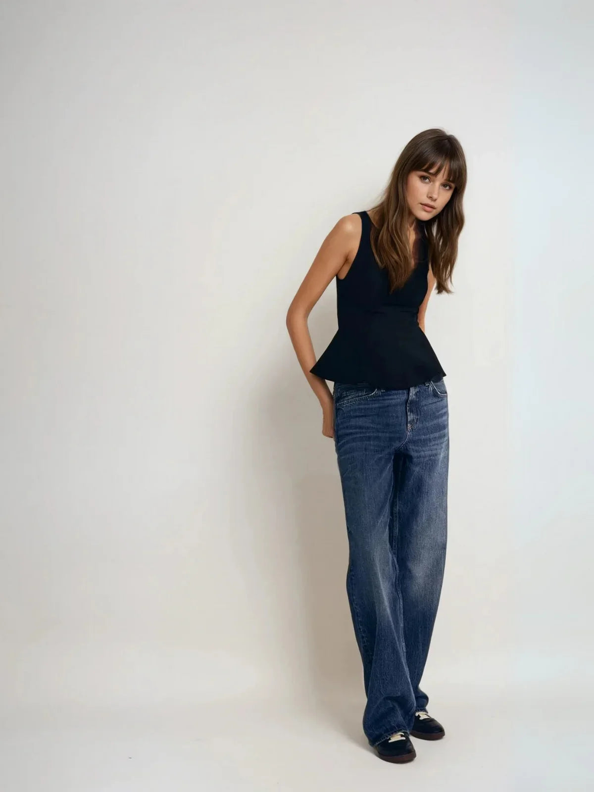 Στενή μπλούζα με τετράγωνο γιακά και αμάνικο πέπλο - LA FEMME WANDERER