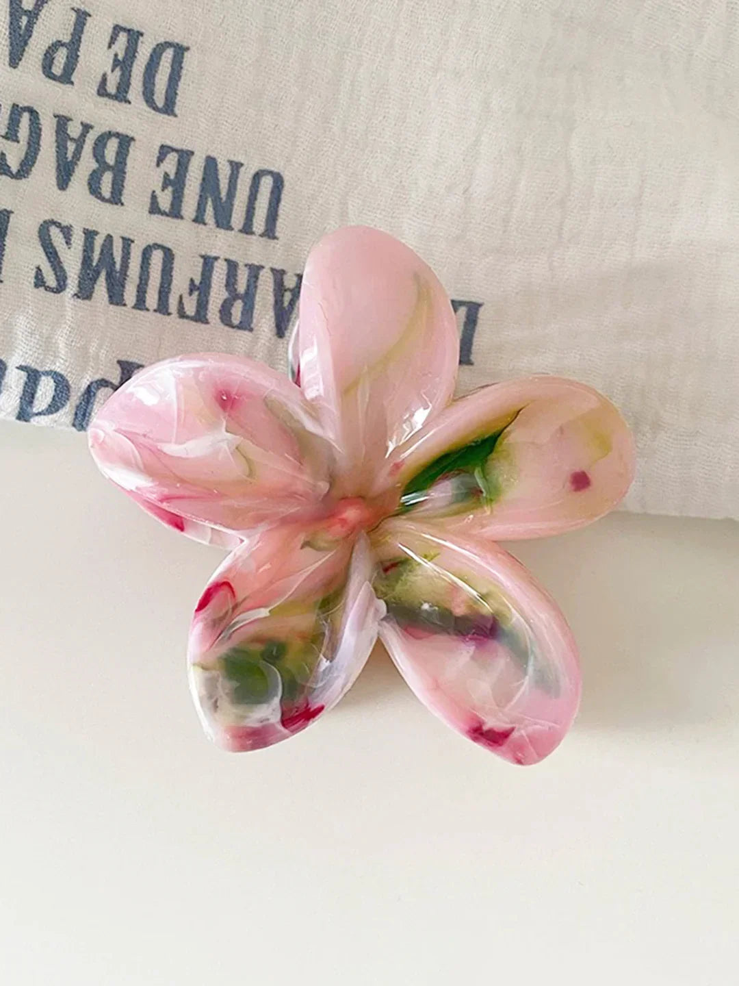 Flower-Shaped Hair Clip - LA FEMME WANDERER