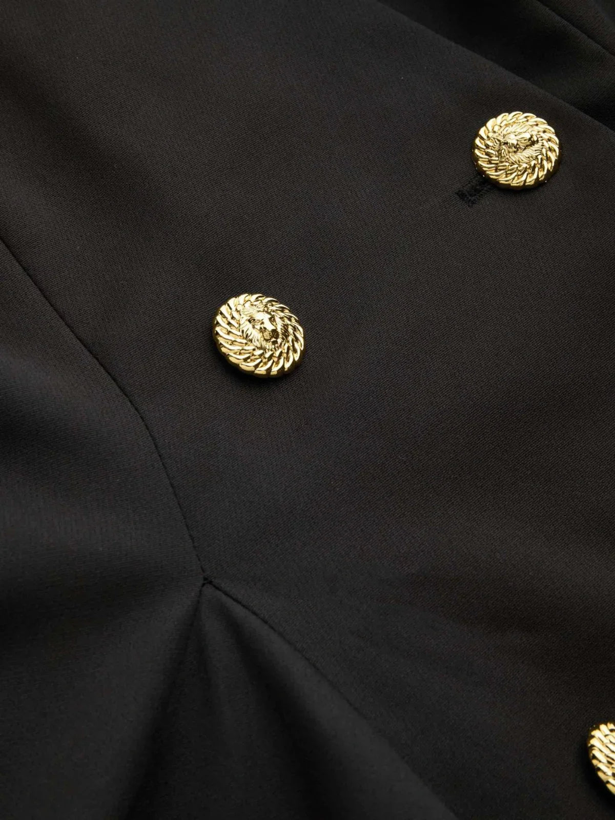 Μίνι φόρεμα με V λαιμόκοψη και κουμπιά, βολάν και στρίφωμα - LA FEMME WANDERER