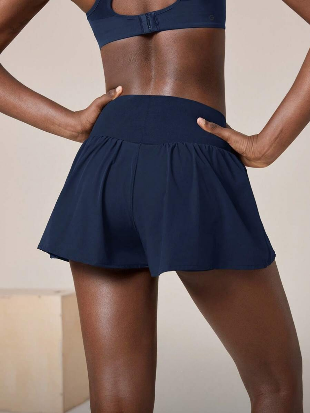 Σορτς Running με αντιιδρωτικό, τσέπες στη μέση, γρήγορο στέγνωμα