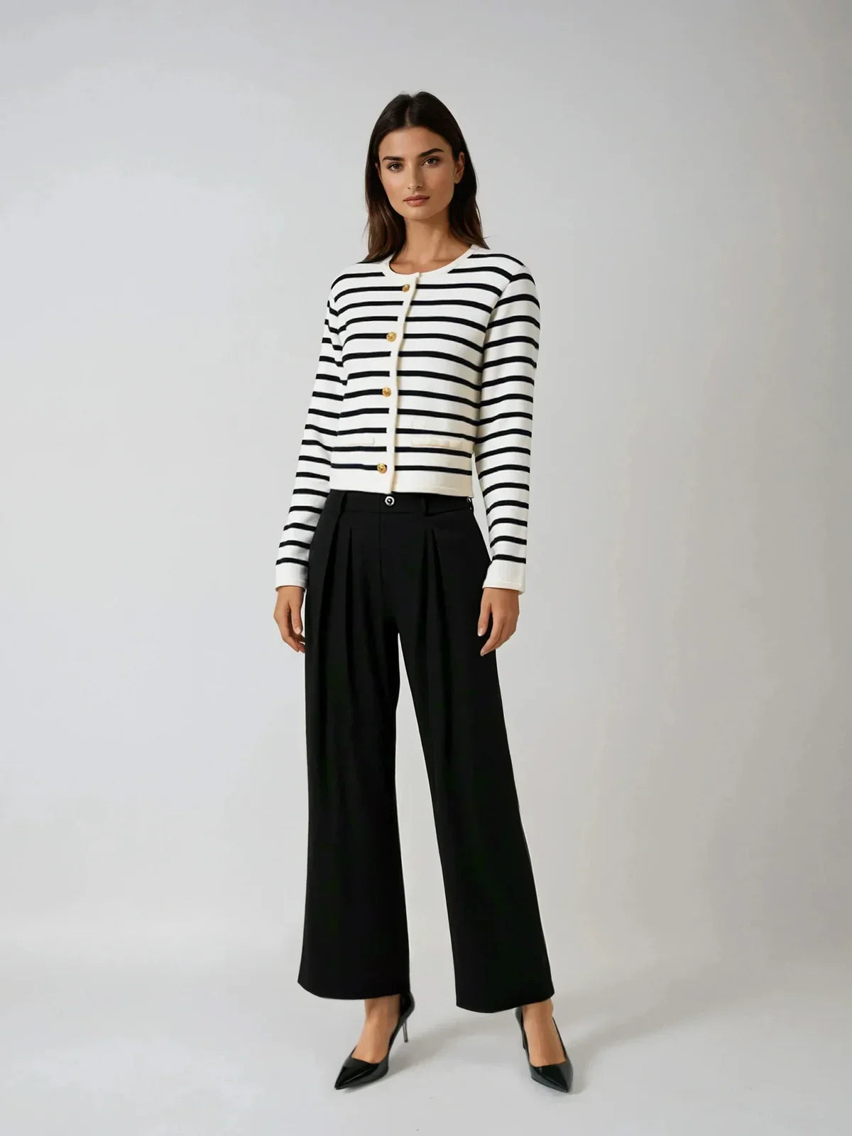 Κλασική πλεκτή ζακέτα με ρίγες και κουμπιά - LA FEMME WANDERER