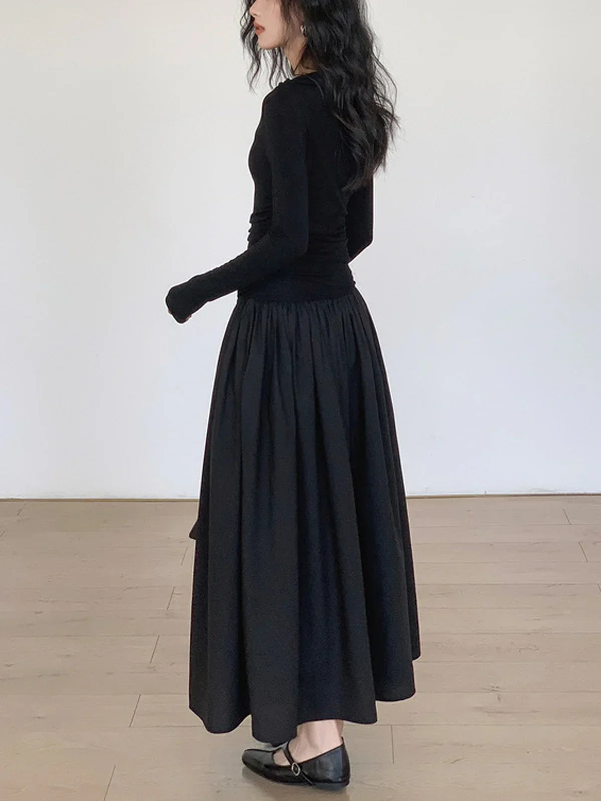 Φόρεμα μίντι με πλισέ σχέδιο και μακριά μανίκια - LA FEMME WANDERER