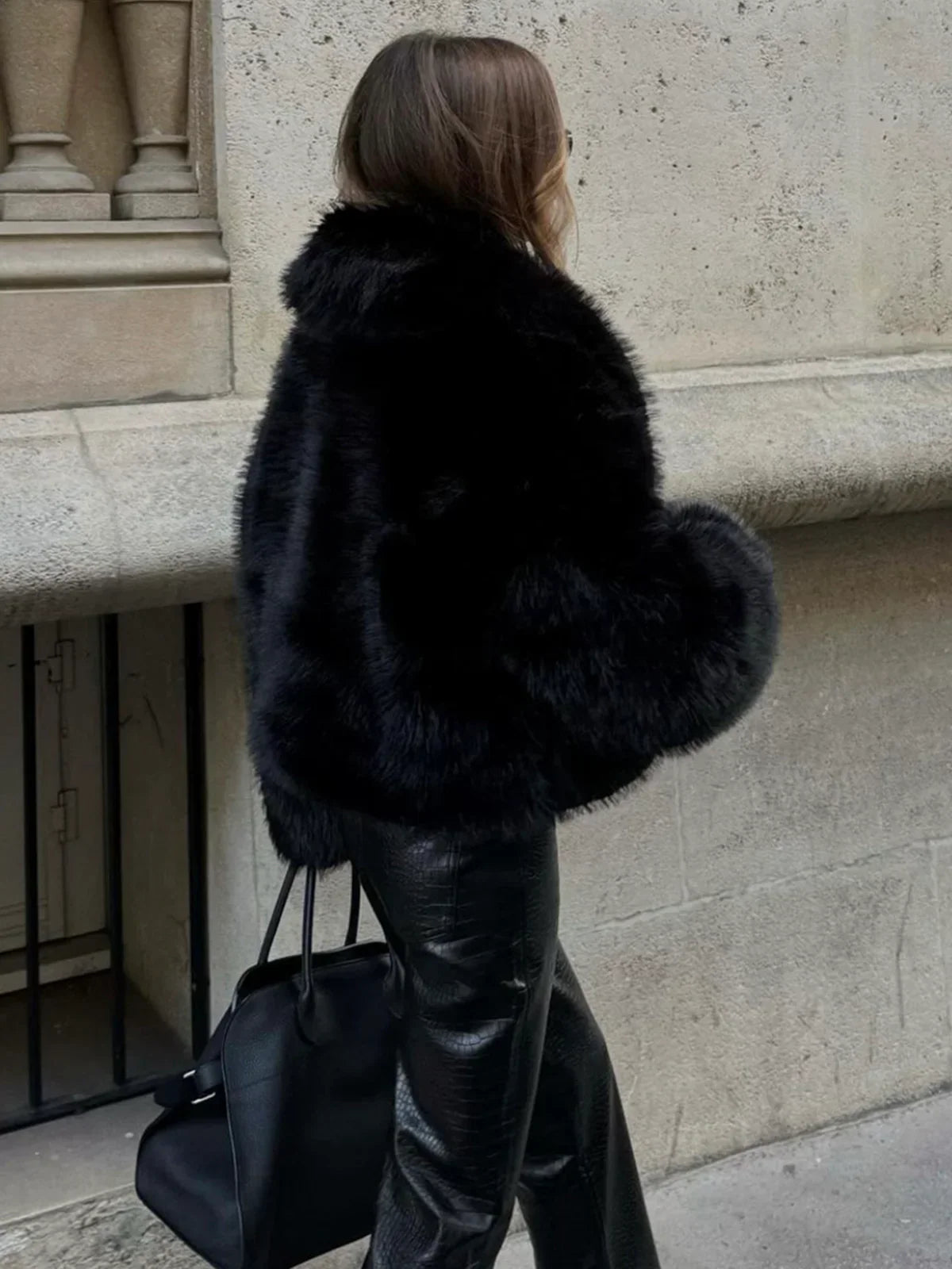 Μπουφάν με γιακά από μασίφ Faux Fur - LA FEMME WANDERER