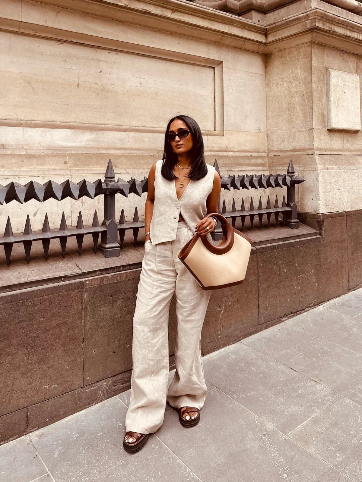 Σετ δύο τεμαχίων από λινό αμάνικο γιλέκο και παντελόνι - LA FEMME WANDERER