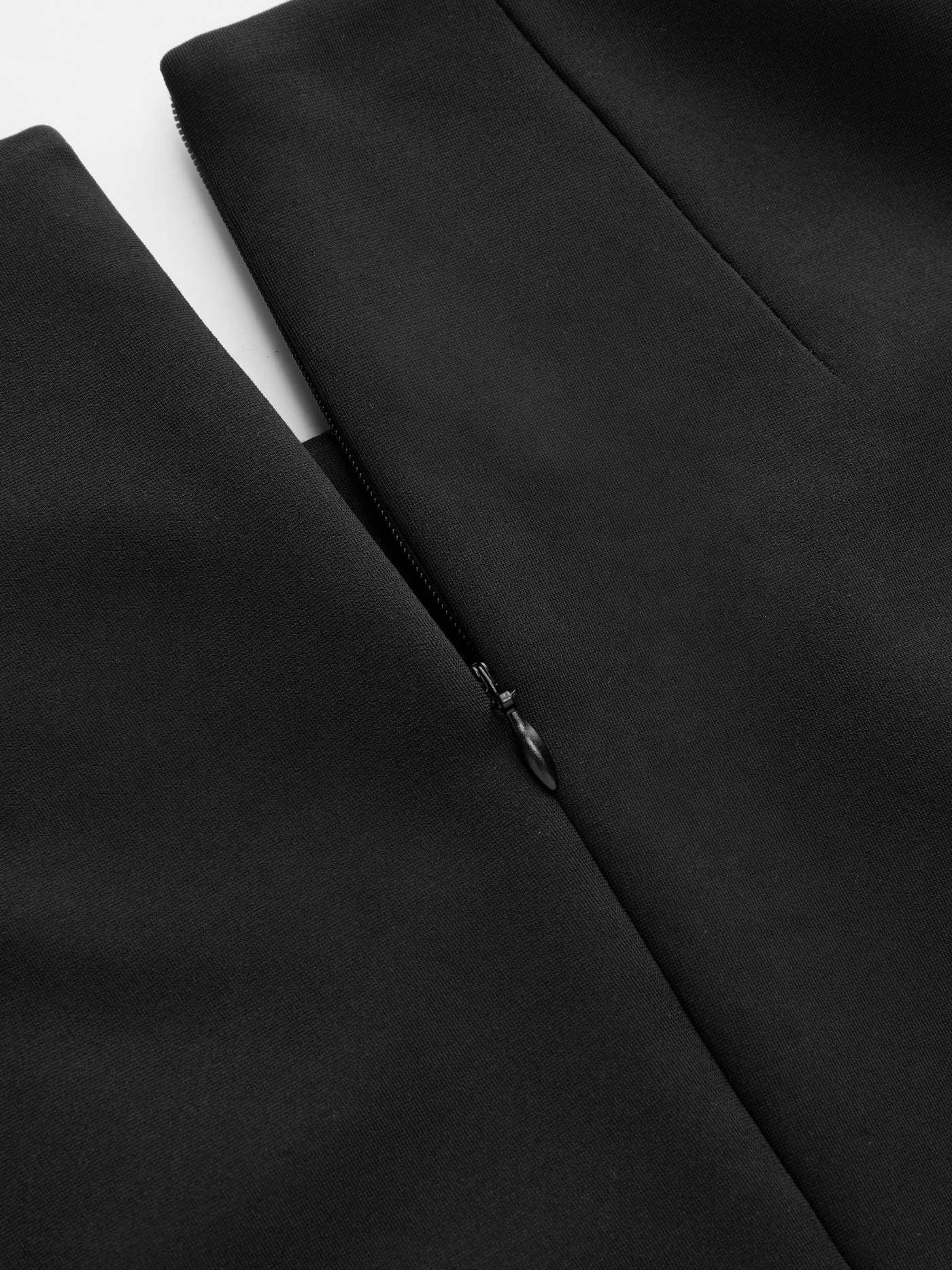 Μίνι φόρεμα με ψηλή λαιμόκοψη και μακριά μανίκια - LA FEMME WANDERER