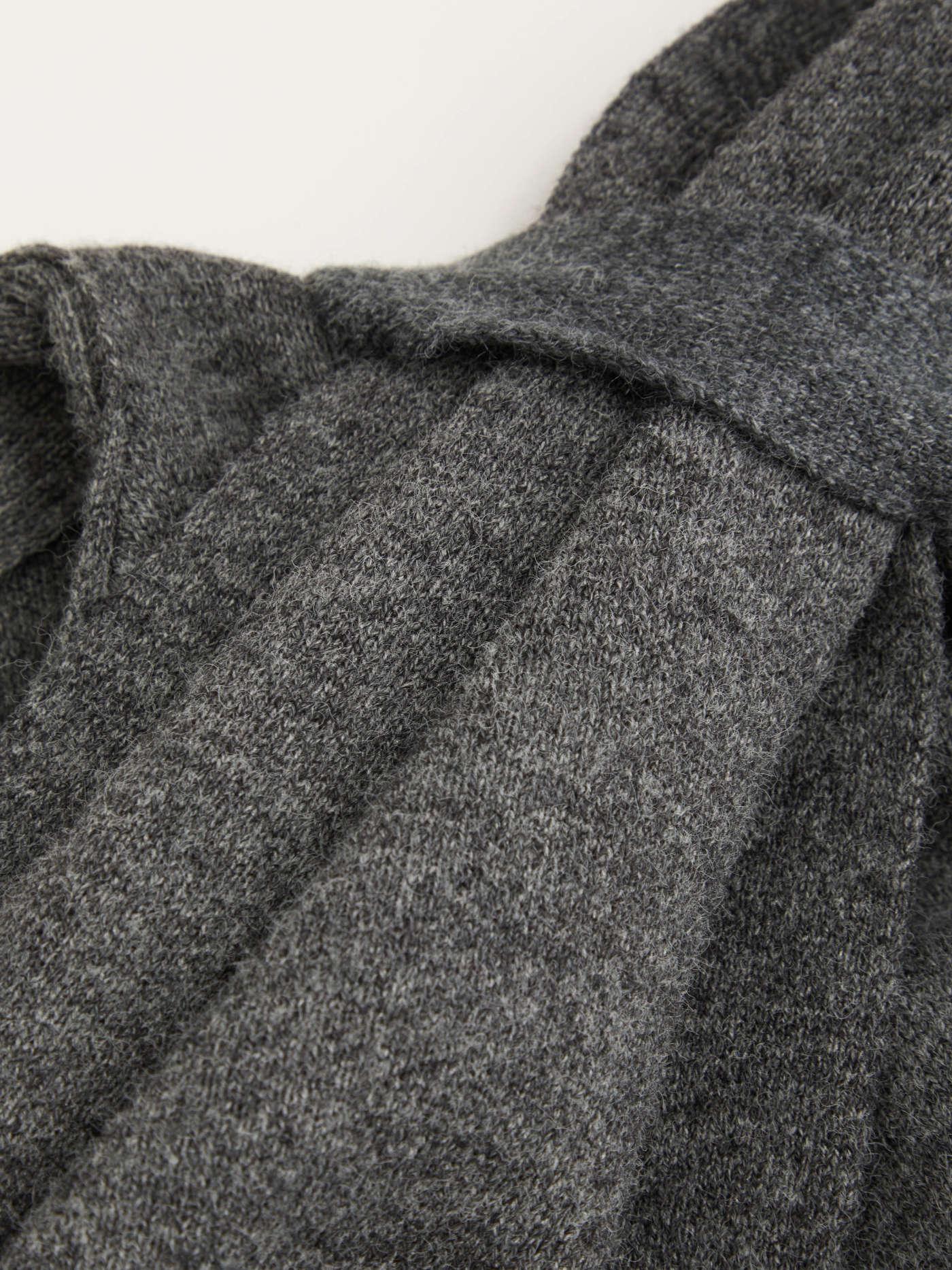 Πλεκτή ασύμμετρη ζακέτα με άνοιγμα στο λαιμό - LA FEMME WANDERER