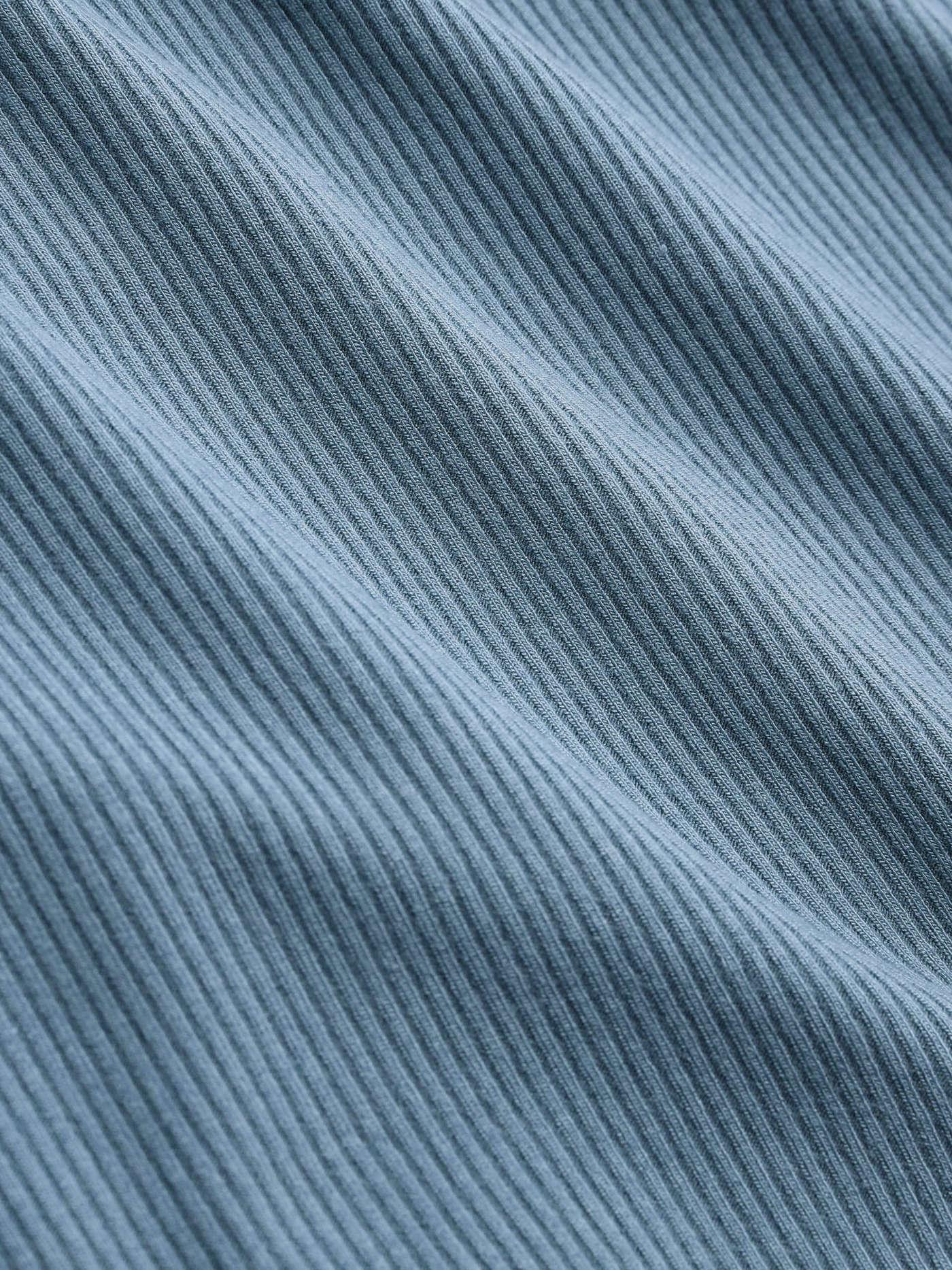 Μονόχρωμο τοπ με ασύμμετρη λαιμόκοψη και μακριά μανίκια - LA FEMME WANDERER