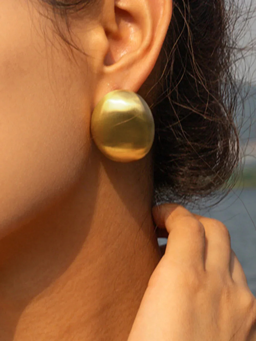 Σκουλαρίκια Always Elegant με ματ τελείωμα - LA FEMME WANDERER