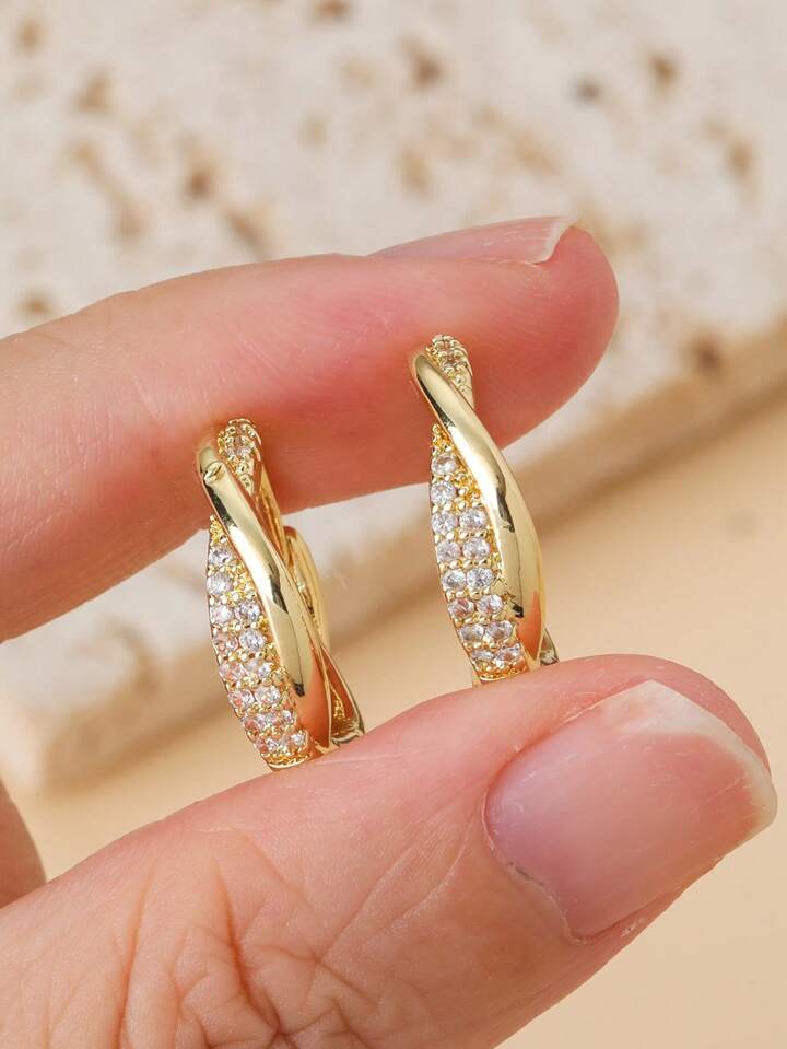 Sparkling Twisted Hoop Earrings – Elegant Everyday Ear Jewelry