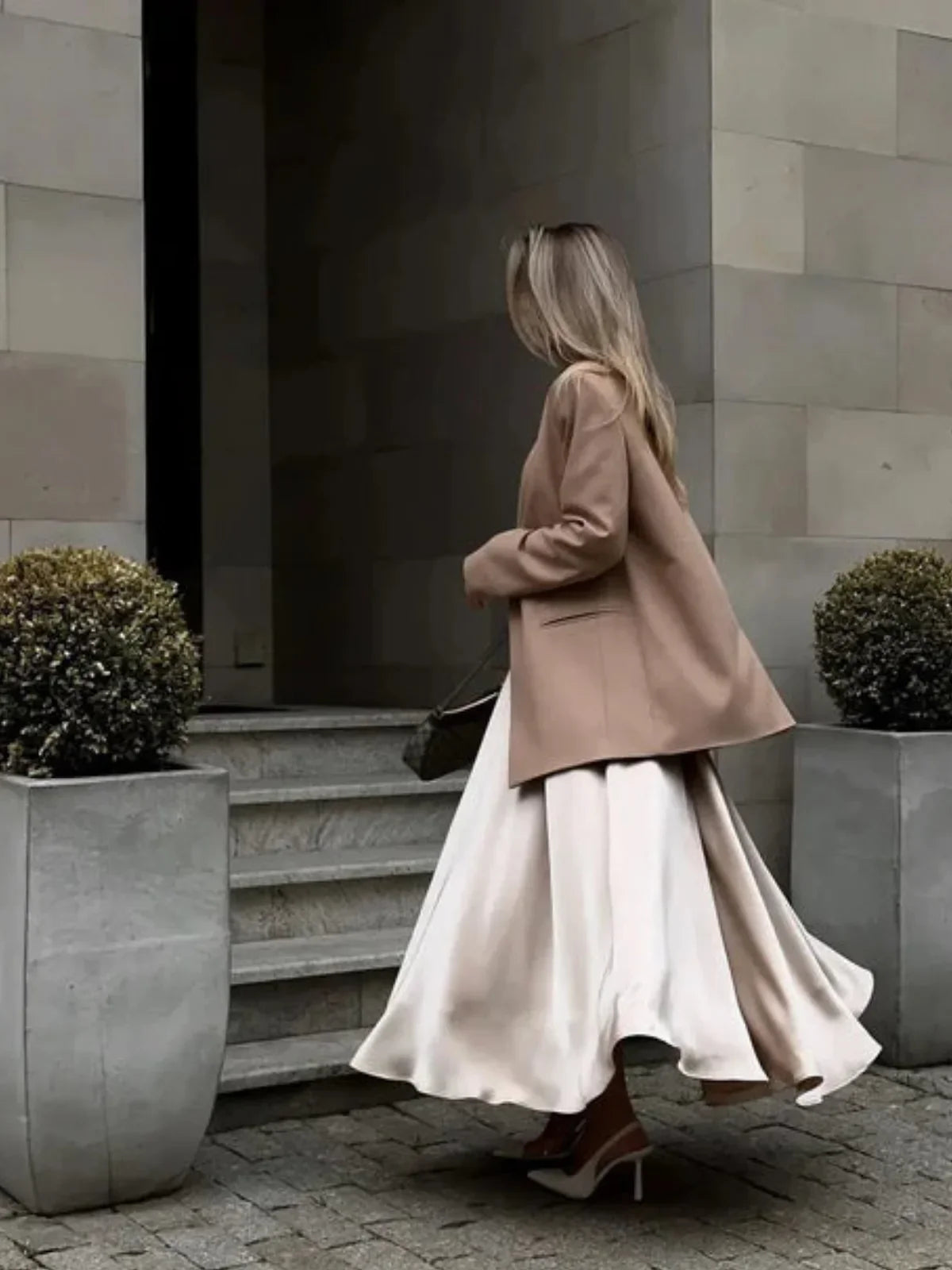 Jolli Σατέν Φούστα - LA FEMME WANDERER