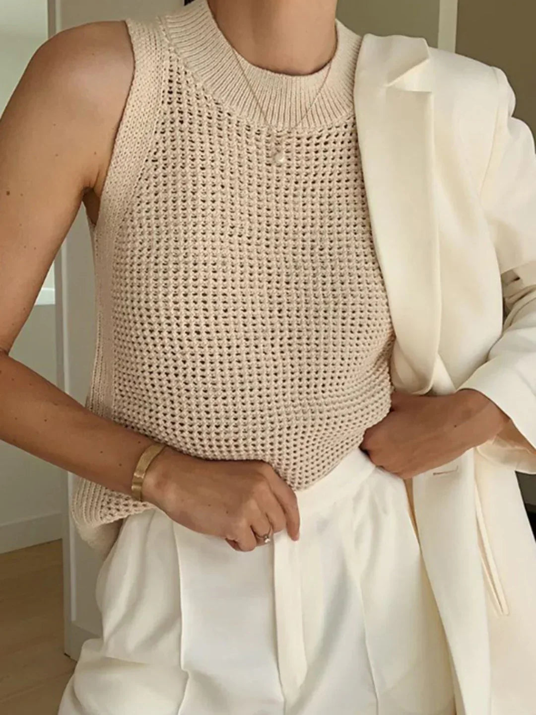 Αμάνικο τοπ με μονόχρωμο πλεκτό σχέδιο - LA FEMME WANDERER