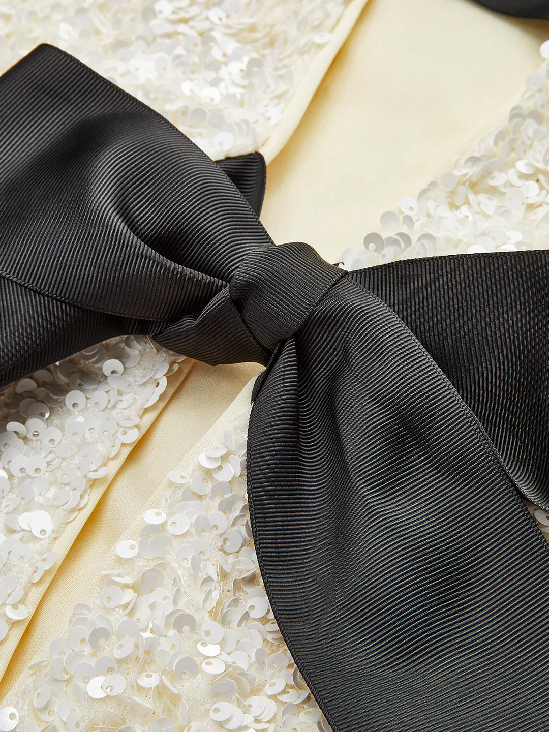 Μπλούζα με βελούδινο φιόγκο και πούλιες - LA FEMME WANDERER