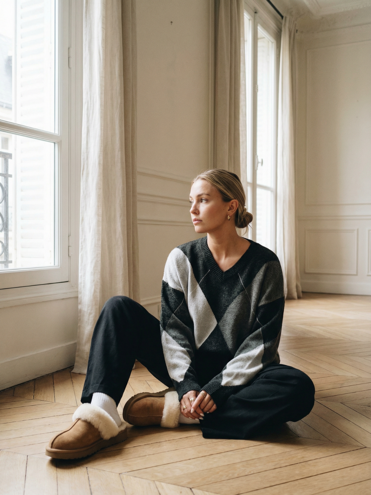 Πουλόβερ με χρωματικό μπλοκ και διαμάντια